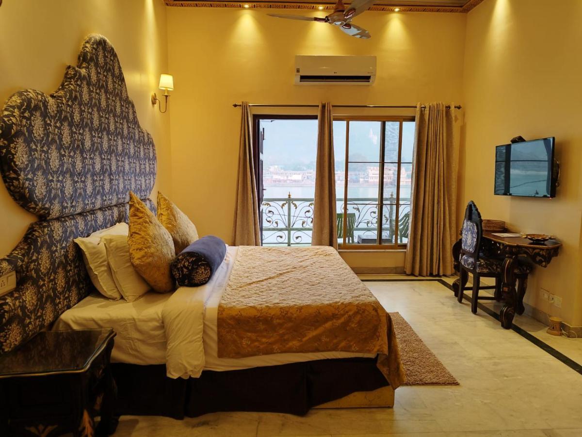 The Neeraj Ganga Heritage Palace Rishikesh Exterior photo