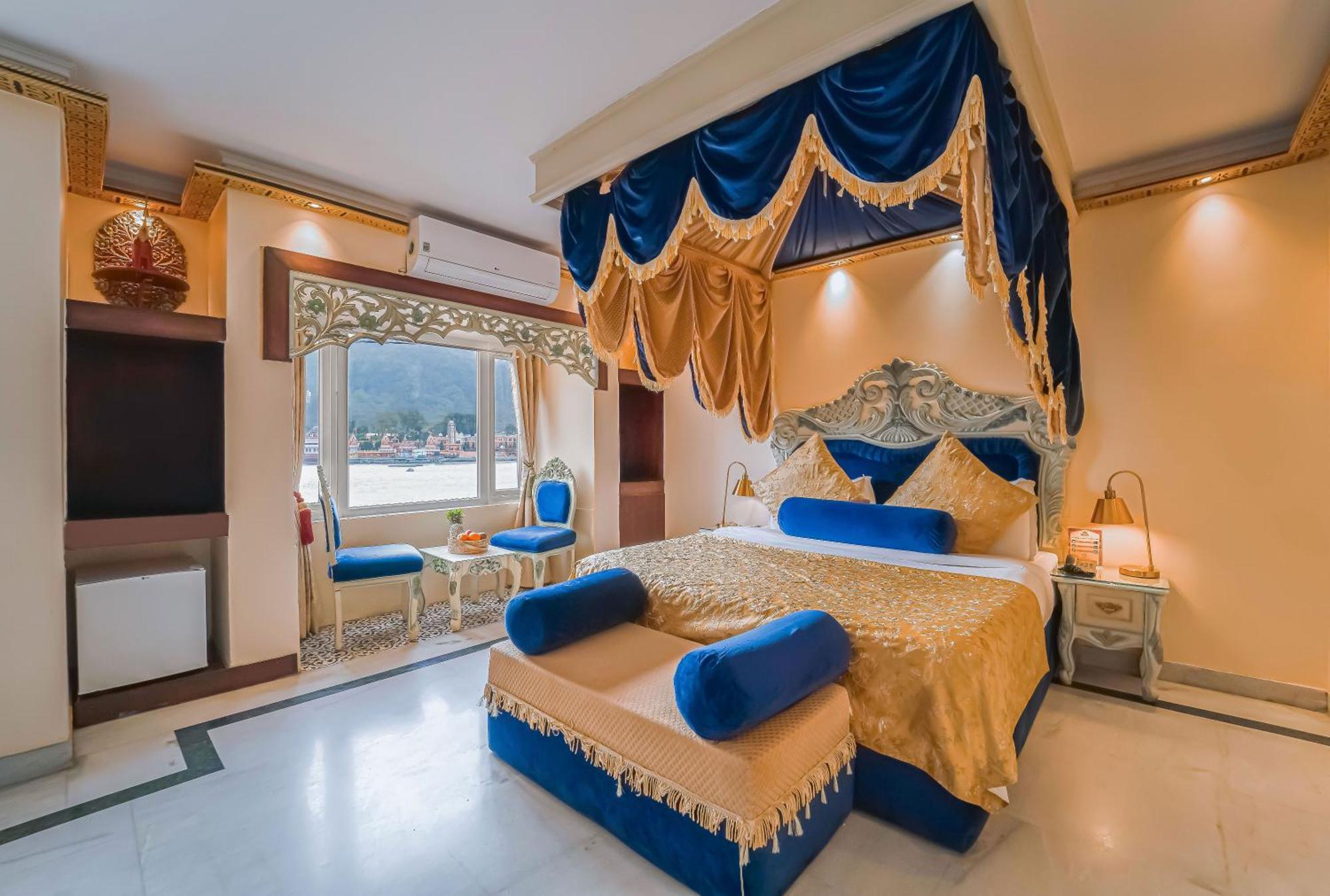 The Neeraj Ganga Heritage Palace Rishikesh Exterior photo