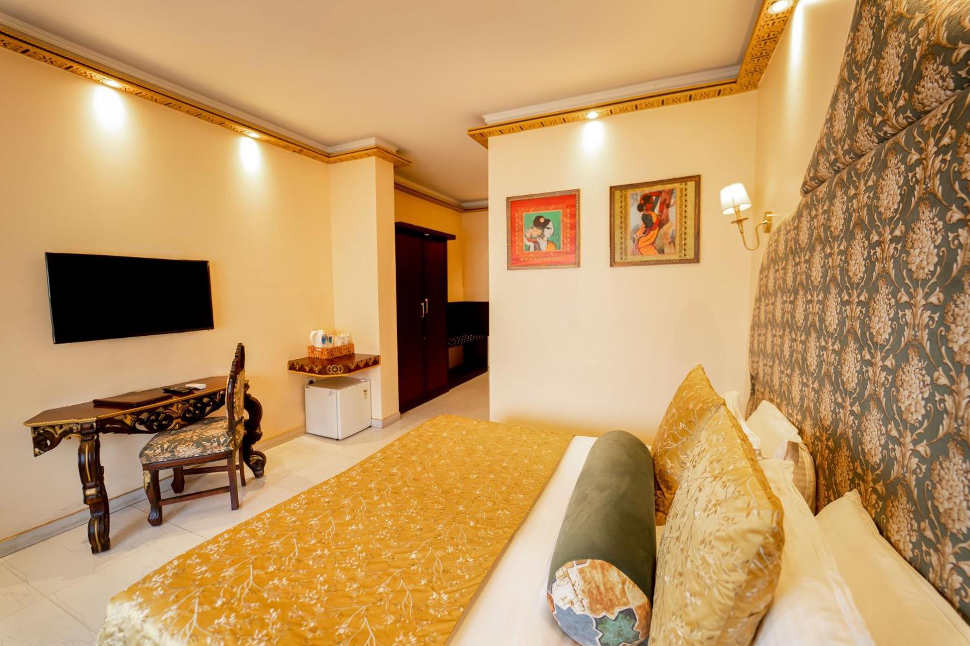 The Neeraj Ganga Heritage Palace Rishikesh Exterior photo