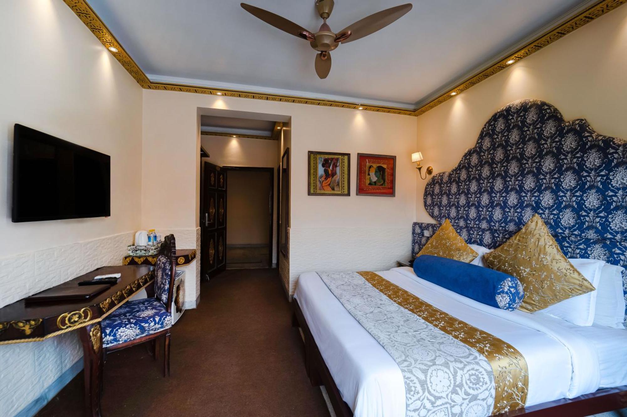 The Neeraj Ganga Heritage Palace Rishikesh Exterior photo