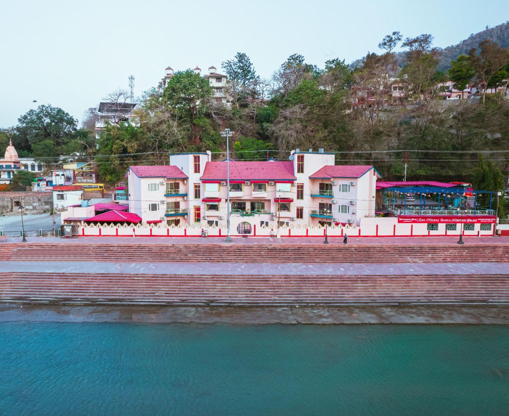 The Neeraj Ganga Heritage Palace Rishikesh Exterior photo