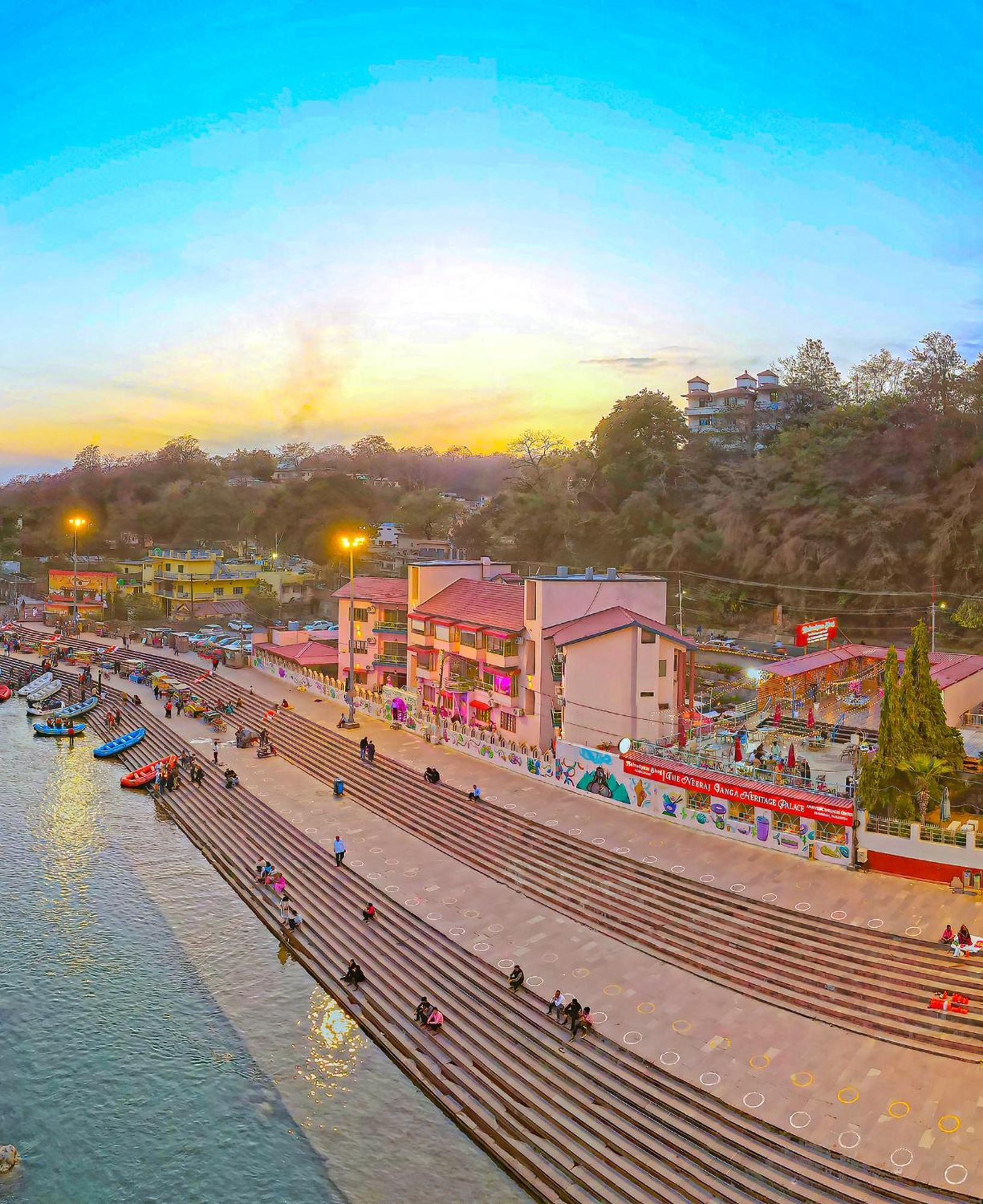The Neeraj Ganga Heritage Palace Rishikesh Exterior photo